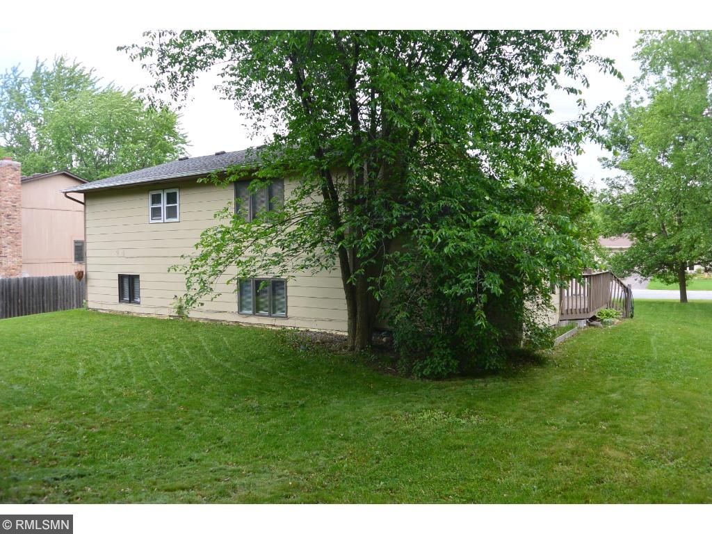 4669 Beacon Hill Rd, Eagan, MN 55122 photo 21