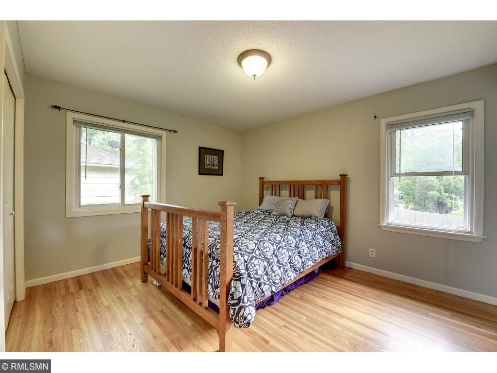 9054 Kell Ave S, Bloomington, MN 55437 photo 10