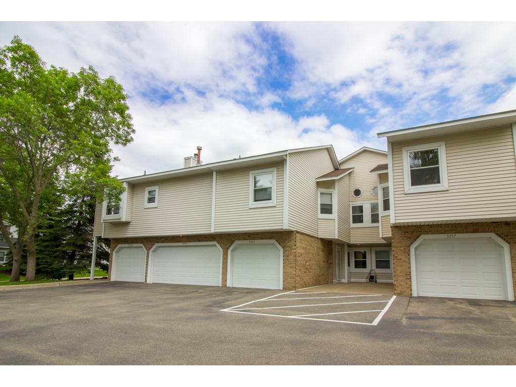 5351 Highpointe Dr, Bloomington, MN 55437 photo 1