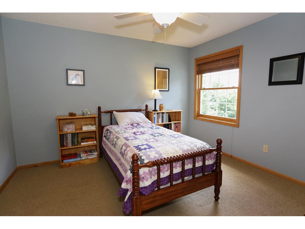 644 Coventry Pkwy, Eagan, MN 55123 photo 20