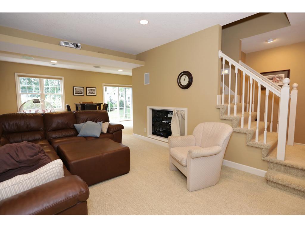 644 Coventry Pkwy, Eagan, MN 55123 photo 17
