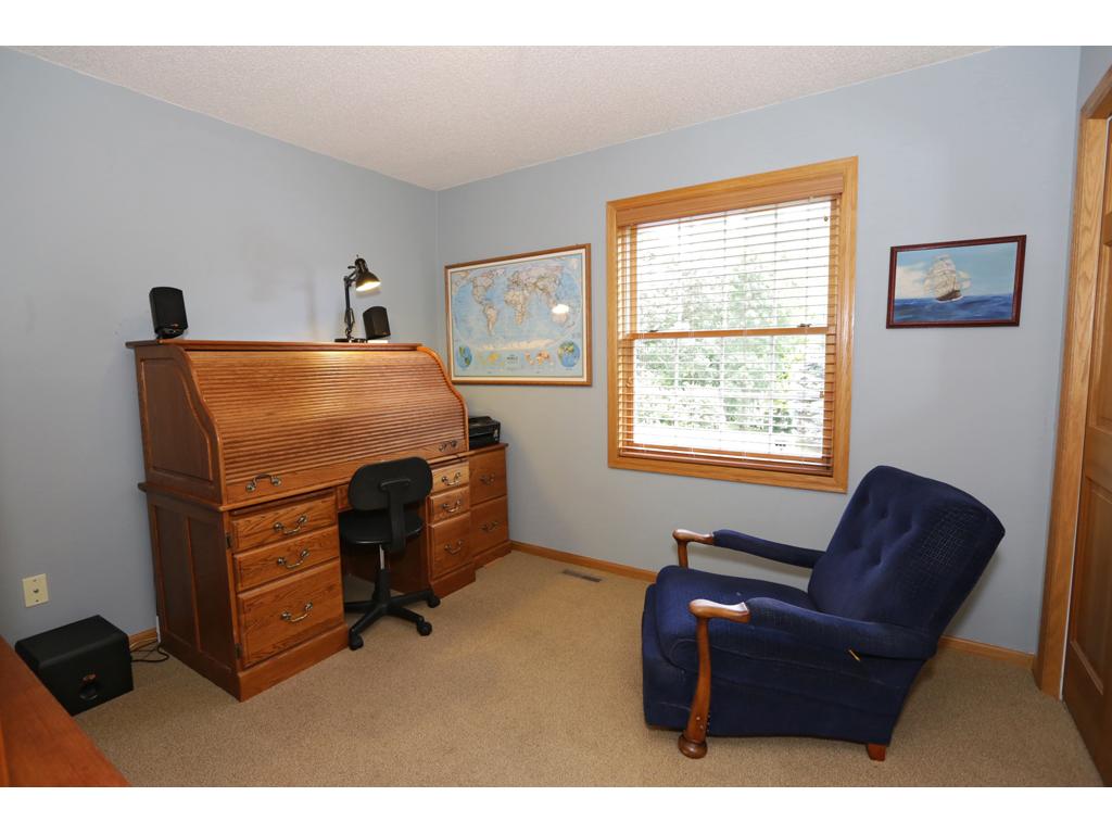 644 Coventry Pkwy, Eagan, MN 55123 photo 21