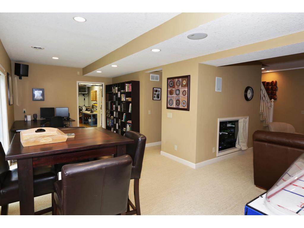 644 Coventry Pkwy, Eagan, MN 55123 photo 14