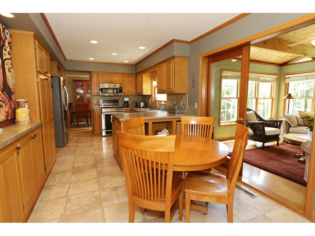 644 Coventry Pkwy, Eagan, MN 55123 photo 8