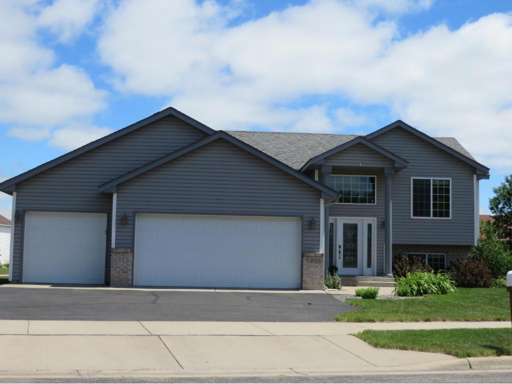 1628 Timberdoodle Dr, Saint Cloud, MN 56303 photo 2
