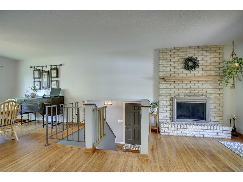 4036 Pumice Ln, Eagan, MN 55122 photo 3