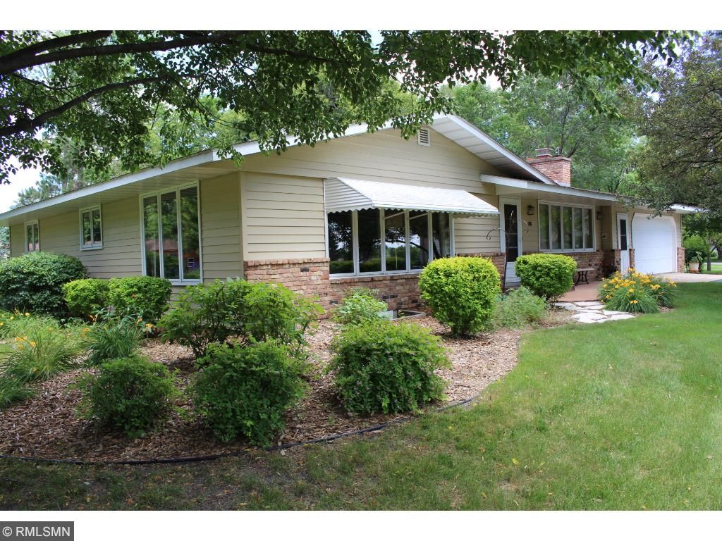 68 Woodhill Rd, Saint Cloud, MN 56301 photo 2