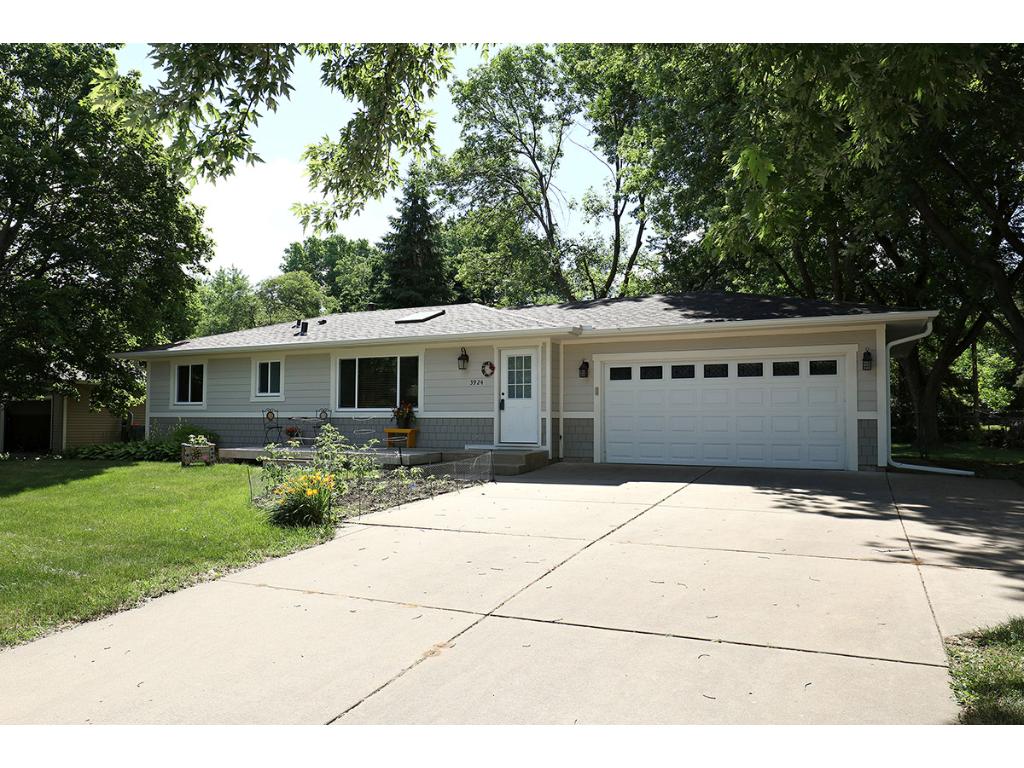 3924 Turquoise Pt, Eagan, MN 55122 photo 1