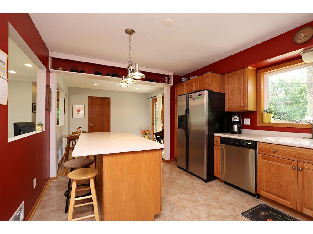 3924 Turquoise Pt, Eagan, MN 55122 photo 3