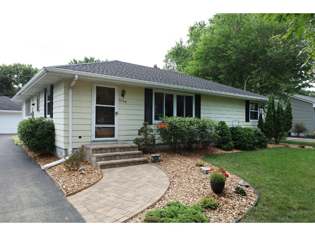 1050 Beatrice St, Eagan, MN 55121 photo 1