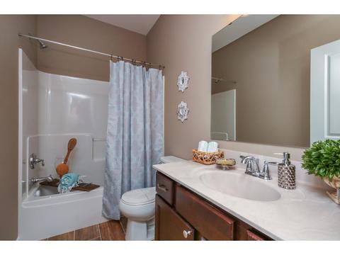 1700 E 88th St, Bloomington, MN 55425 photo 9