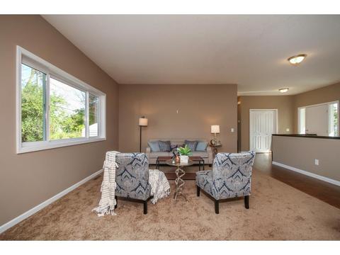 1700 E 88th St, Bloomington, MN 55425 photo 3