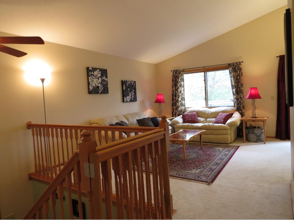 11217 Xavier Rd, Bloomington, MN 55437 photo 9