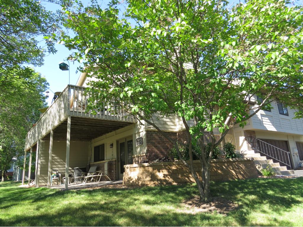 11217 Xavier Rd, Bloomington, MN 55437 photo 2