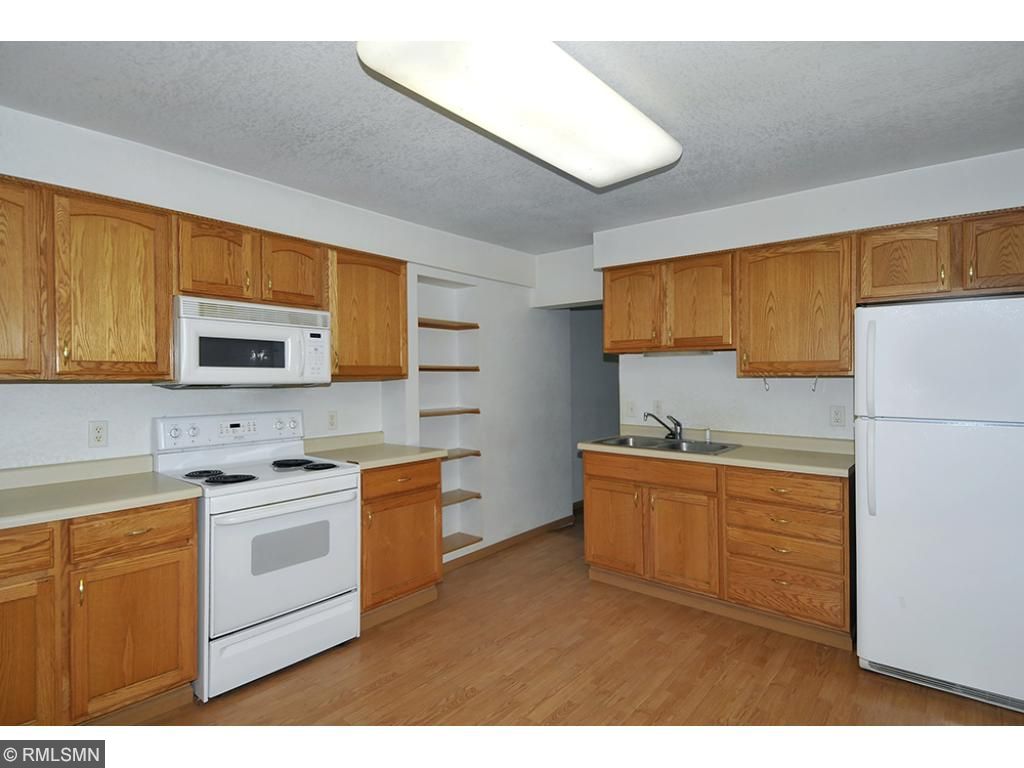 308 Willow St, Faribault, MN 55021 photo 5