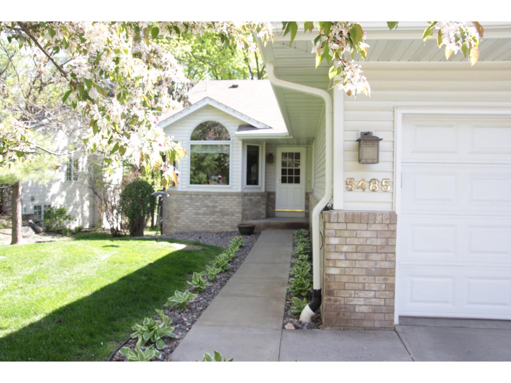 5485 Gideons Ln, Excelsior, MN 55331 photo 1