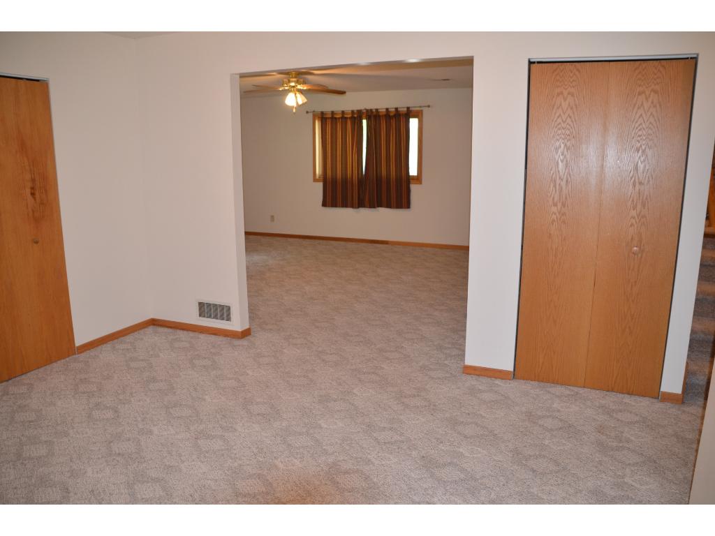 111 10th Ave SE, Faribault, MN 55021 photo 15