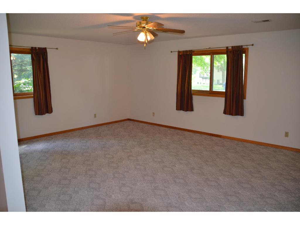 111 10th Ave SE, Faribault, MN 55021 photo 14