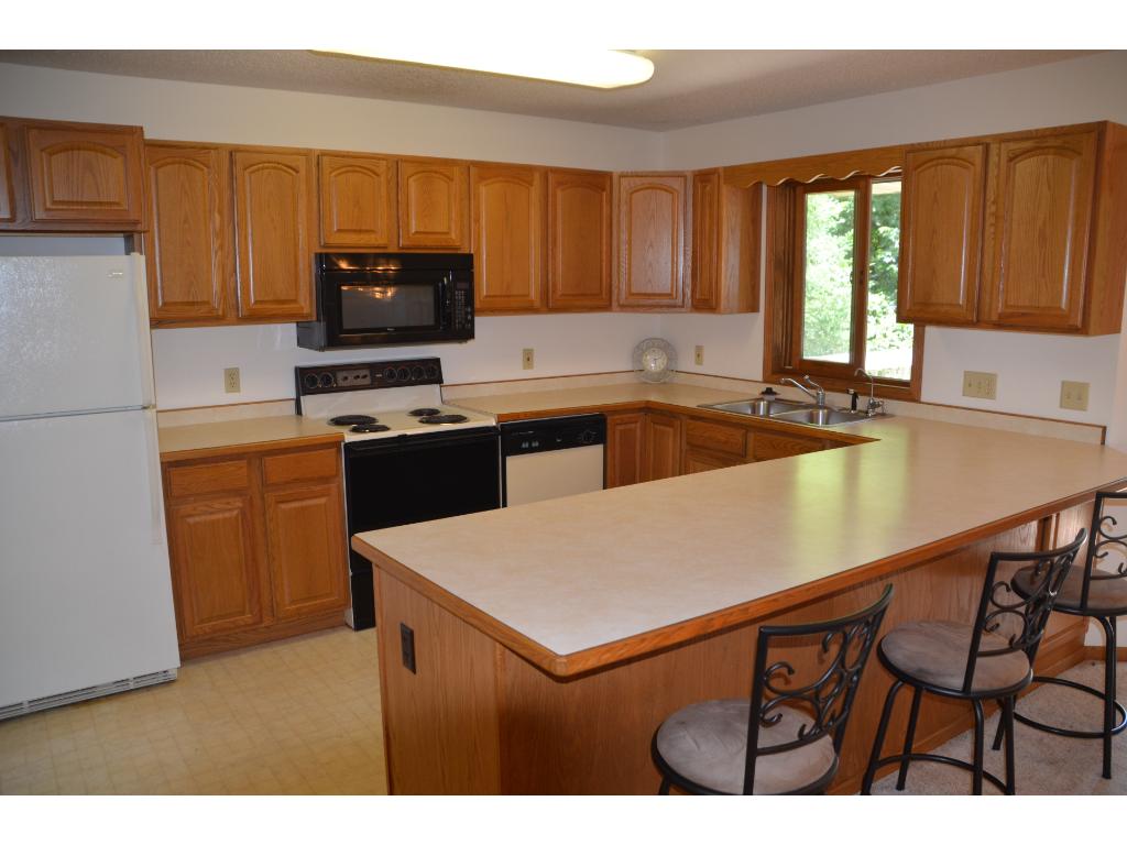 111 10th Ave SE, Faribault, MN 55021 photo 3