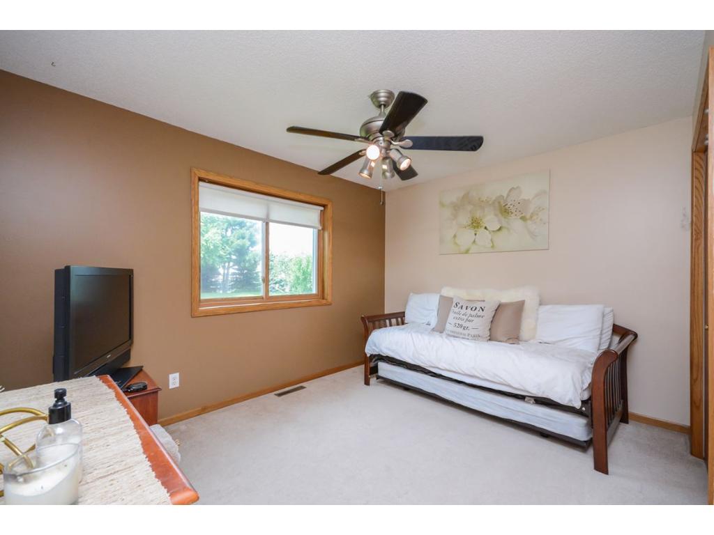 961 Trillium Ct, Eagan, MN 55123 photo 11