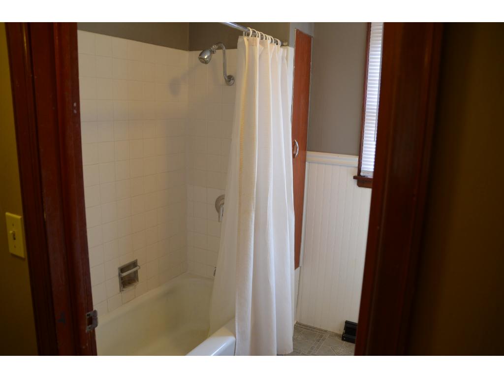 1010 Carlton Ave, Faribault, MN 55021 photo 9