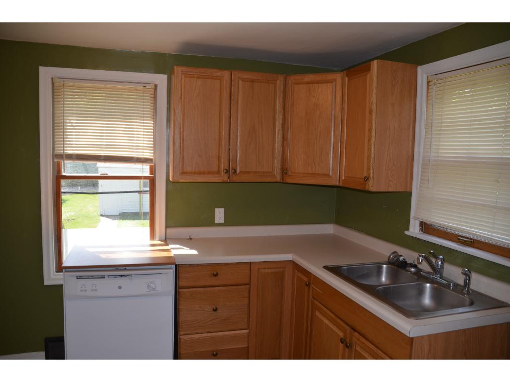 1010 Carlton Ave, Faribault, MN 55021 photo 3