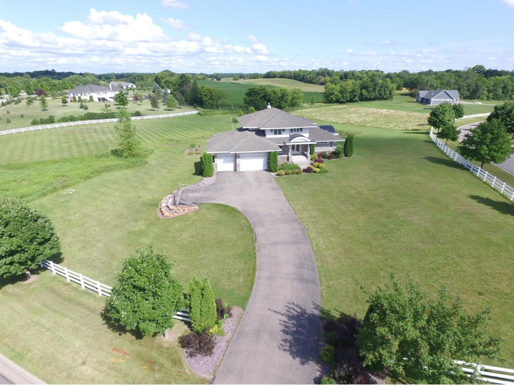 6075 66th Ln N, Loretto, MN 55357 photo 1