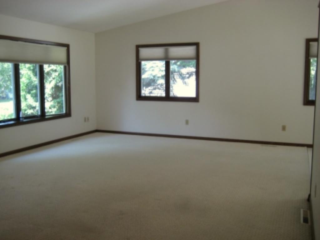 1311 Windsor Pl, Faribault, MN 55021 photo 7