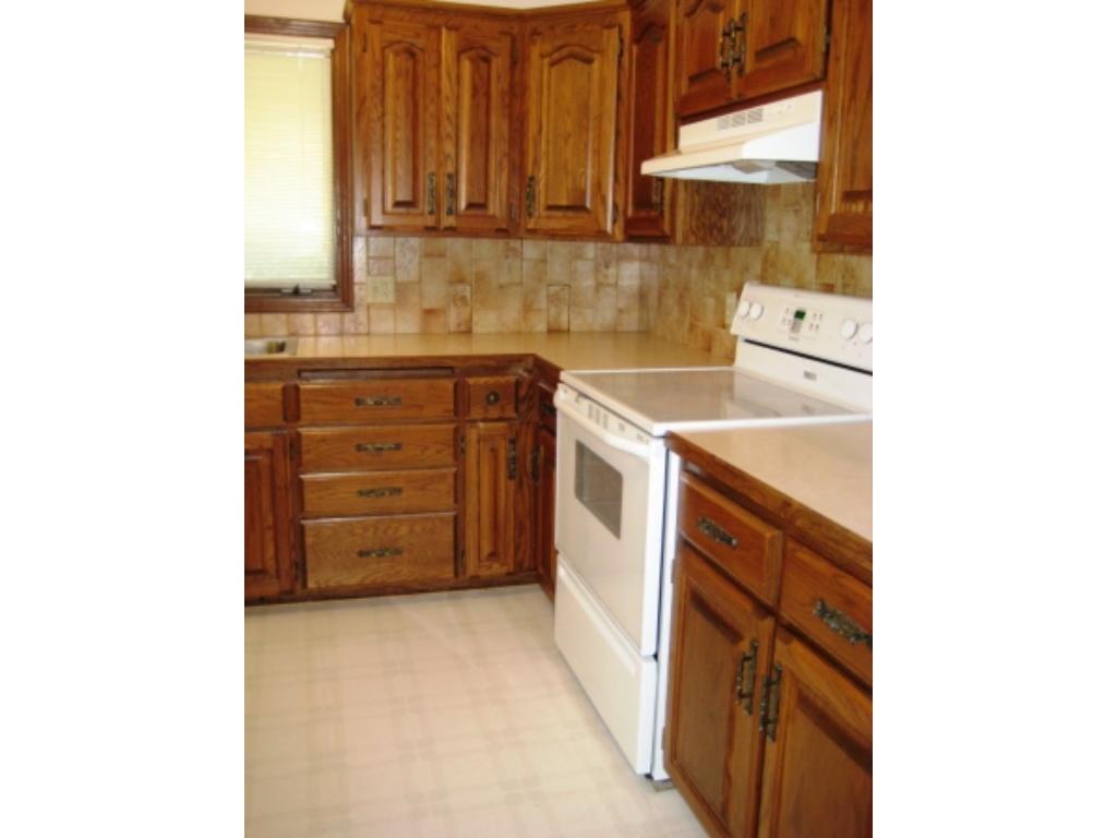 1311 Windsor Pl, Faribault, MN 55021 photo 5
