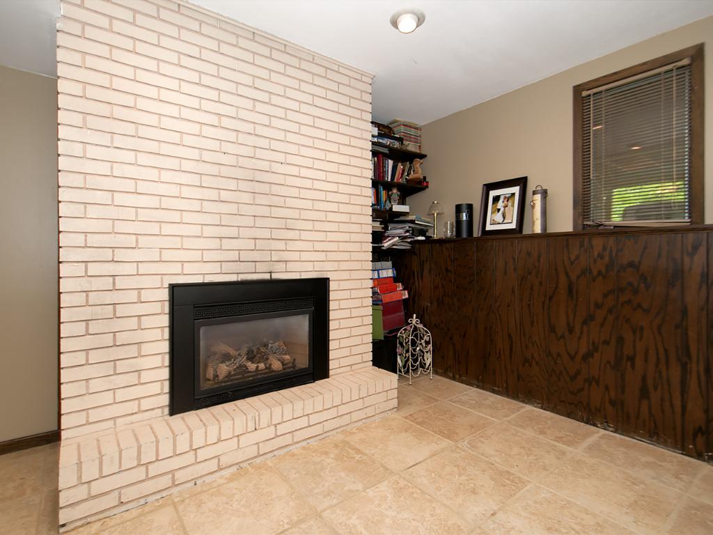 10029 Upton Rd, Bloomington, MN 55431 photo 12