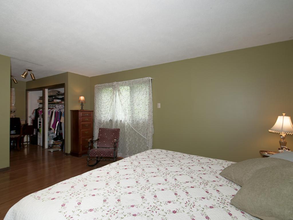 10029 Upton Rd, Bloomington, MN 55431 photo 13