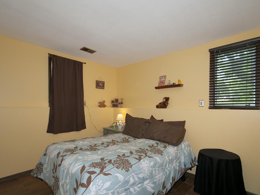 10029 Upton Rd, Bloomington, MN 55431 photo 14