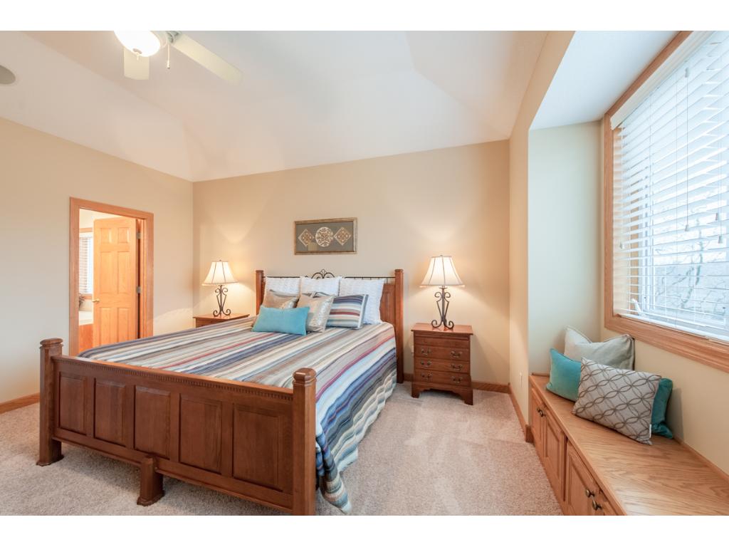 4824 Redpoll Ct, Eagan, MN 55123 photo 11
