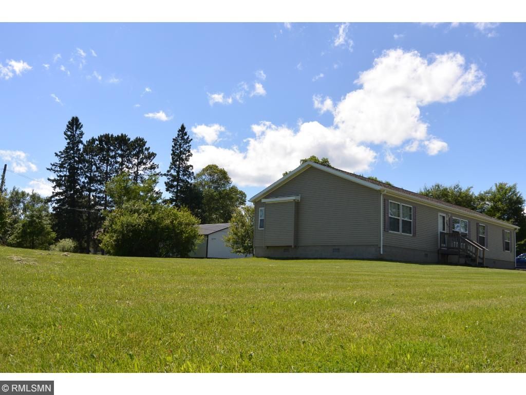 207 Indiana Ave E, Gilbert, MN 55741 photo 3