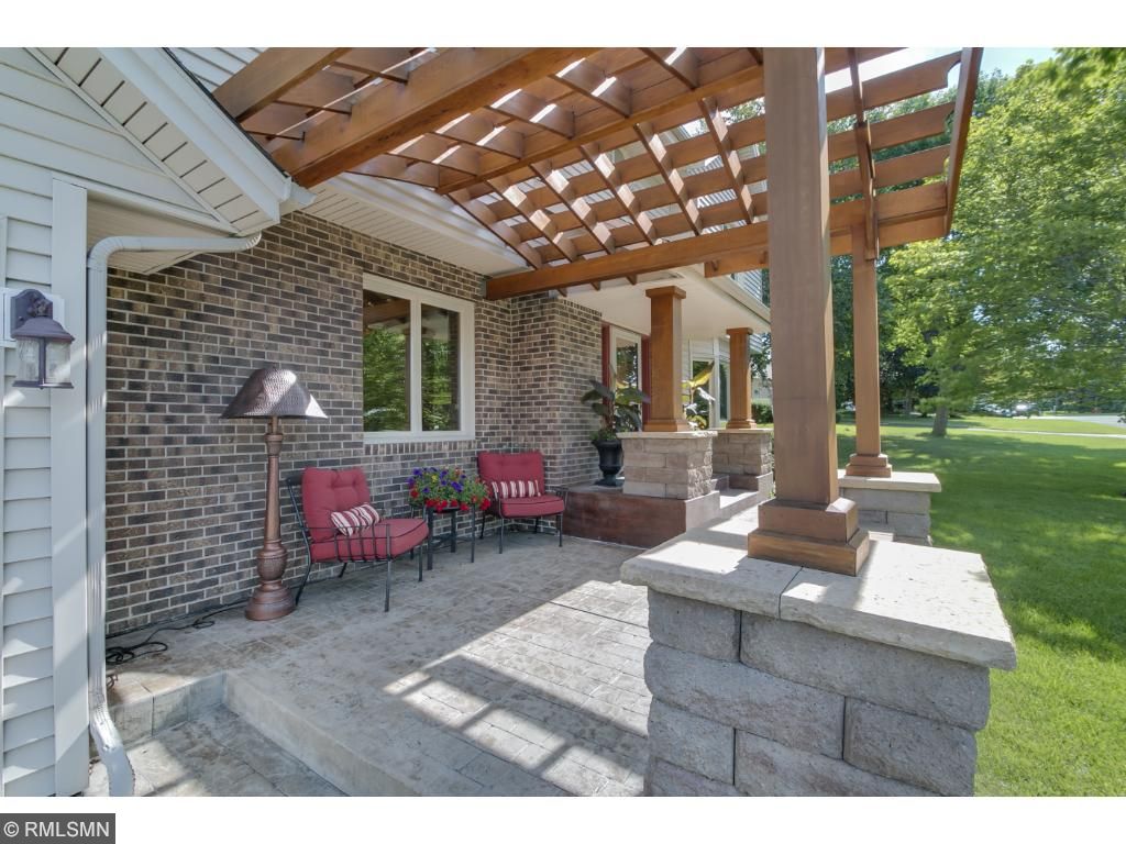1900 Partridge Cir, Excelsior, MN 55331 photo 1