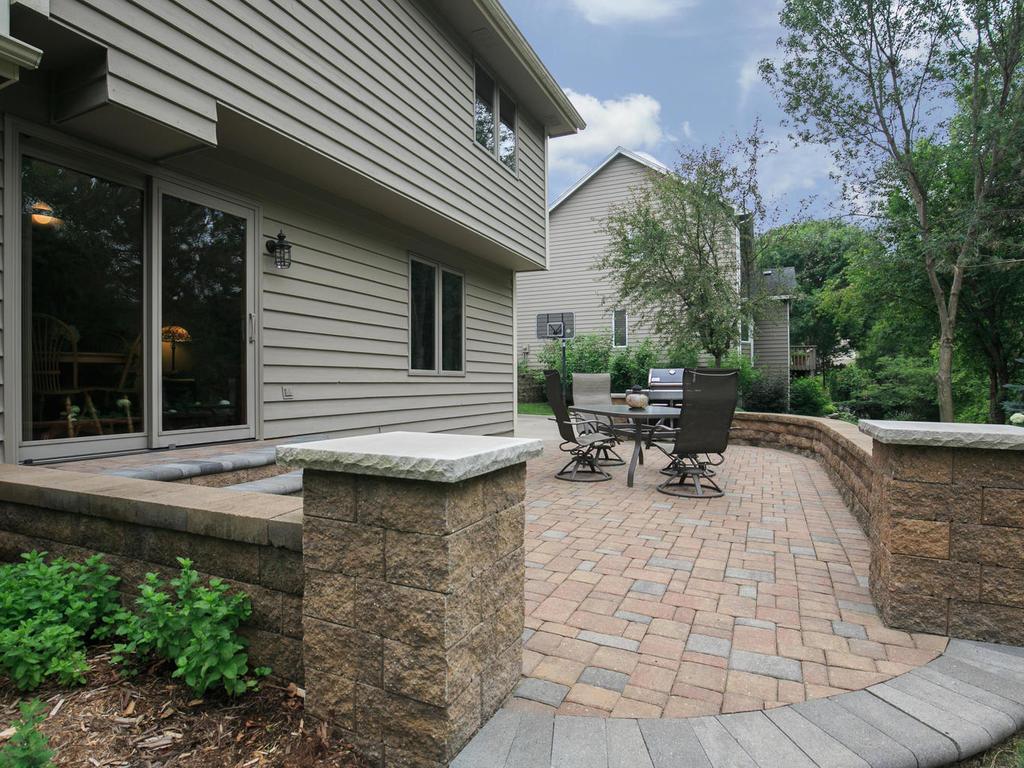 4181 Countryside Dr, Eagan, MN 55123 photo 4
