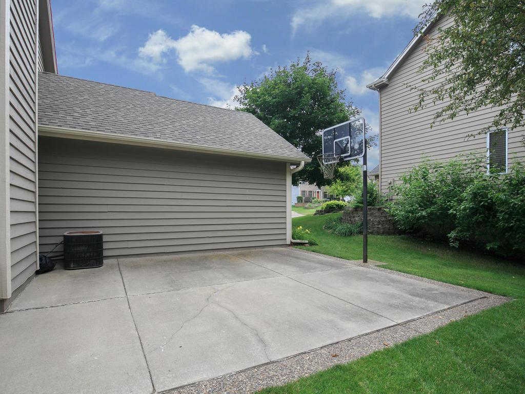 4181 Countryside Dr, Eagan, MN 55123 photo 23