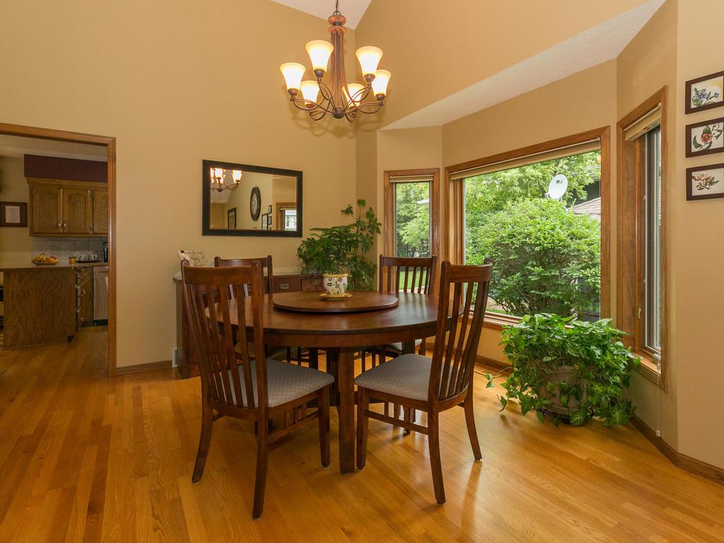 4181 Countryside Dr, Eagan, MN 55123 photo 8