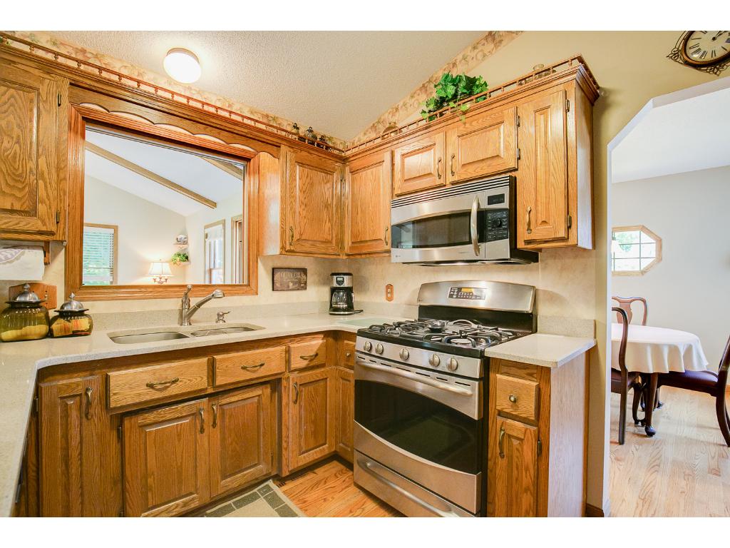 9622 Lakeside Trl, Champlin, MN 55316 photo 7