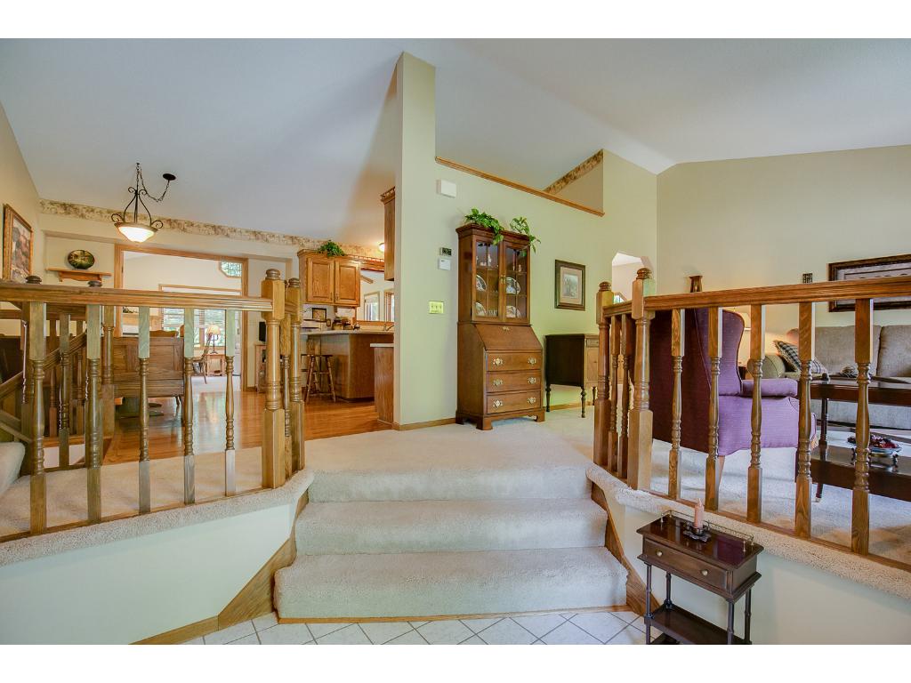 9622 Lakeside Trl, Champlin, MN 55316 photo 3