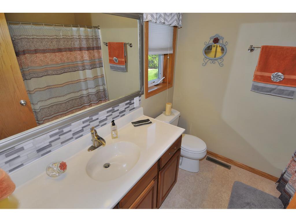 1826 Sunbird Drive Dr, Faribault, MN 55021 photo 13