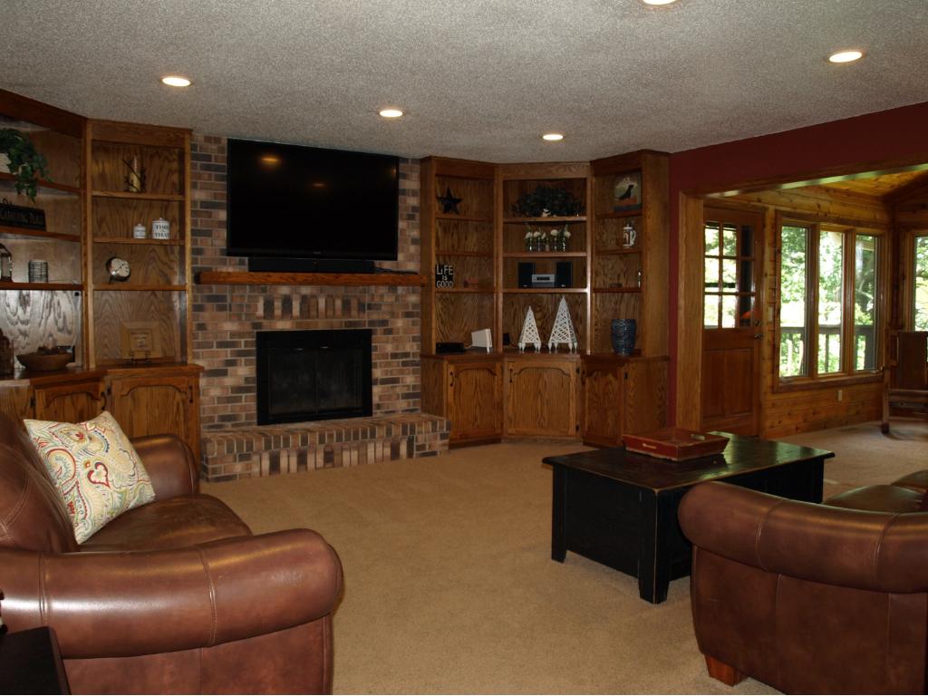 4656 Parkridge Ct, Eagan, MN 55123 photo 9