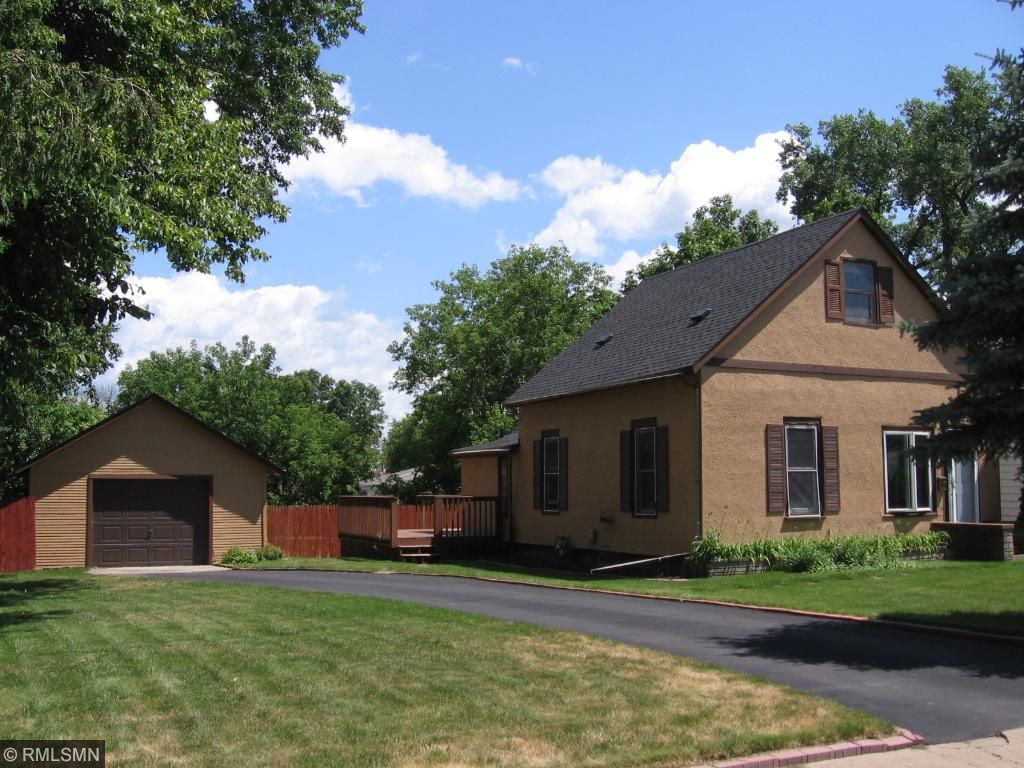 913 S 7th St, Brainerd, MN 56401 photo 2