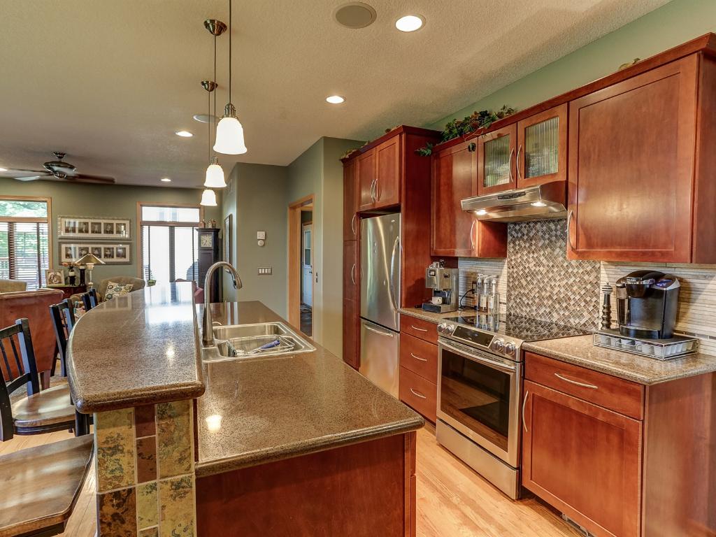 13184 Drumcliffe Path, Rosemount, MN 55068 photo 5