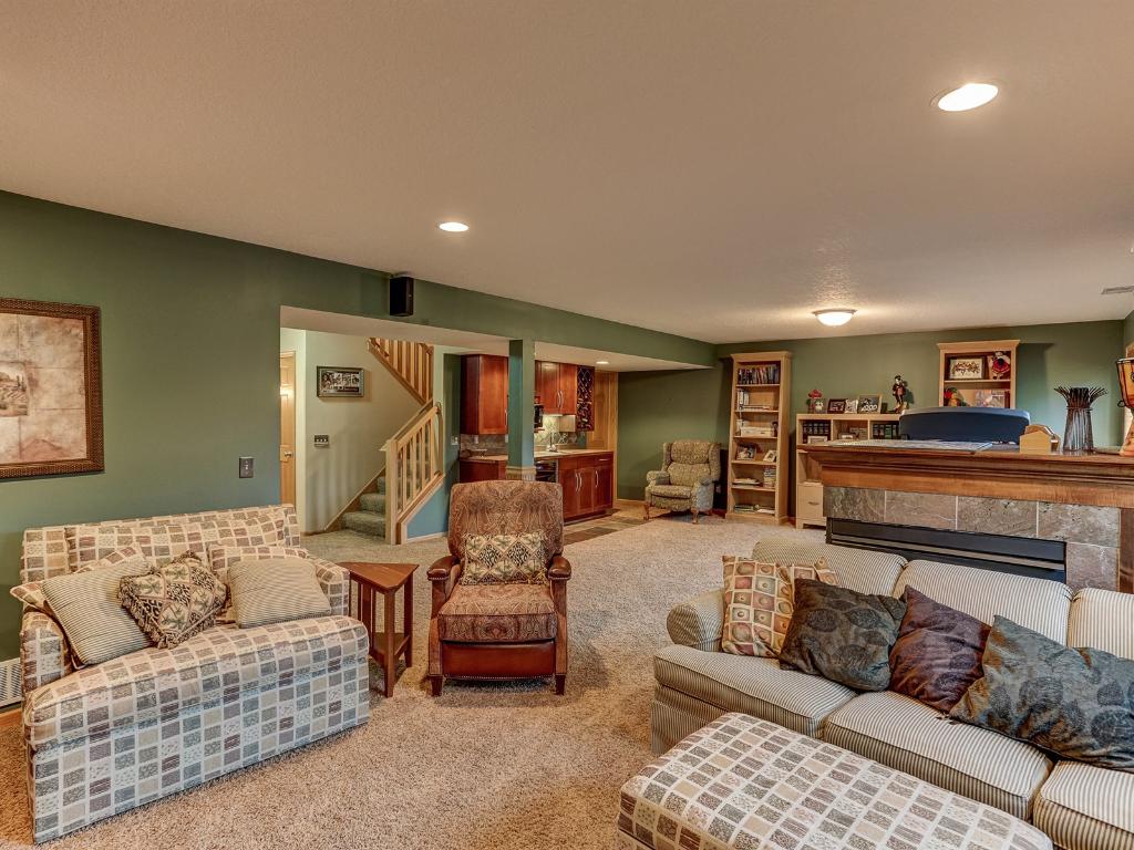 13184 Drumcliffe Path, Rosemount, MN 55068 photo 17