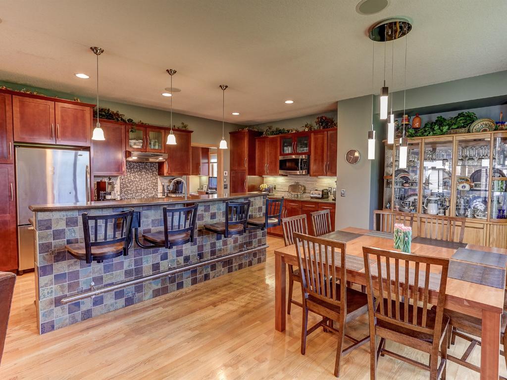 13184 Drumcliffe Path, Rosemount, MN 55068 photo 3