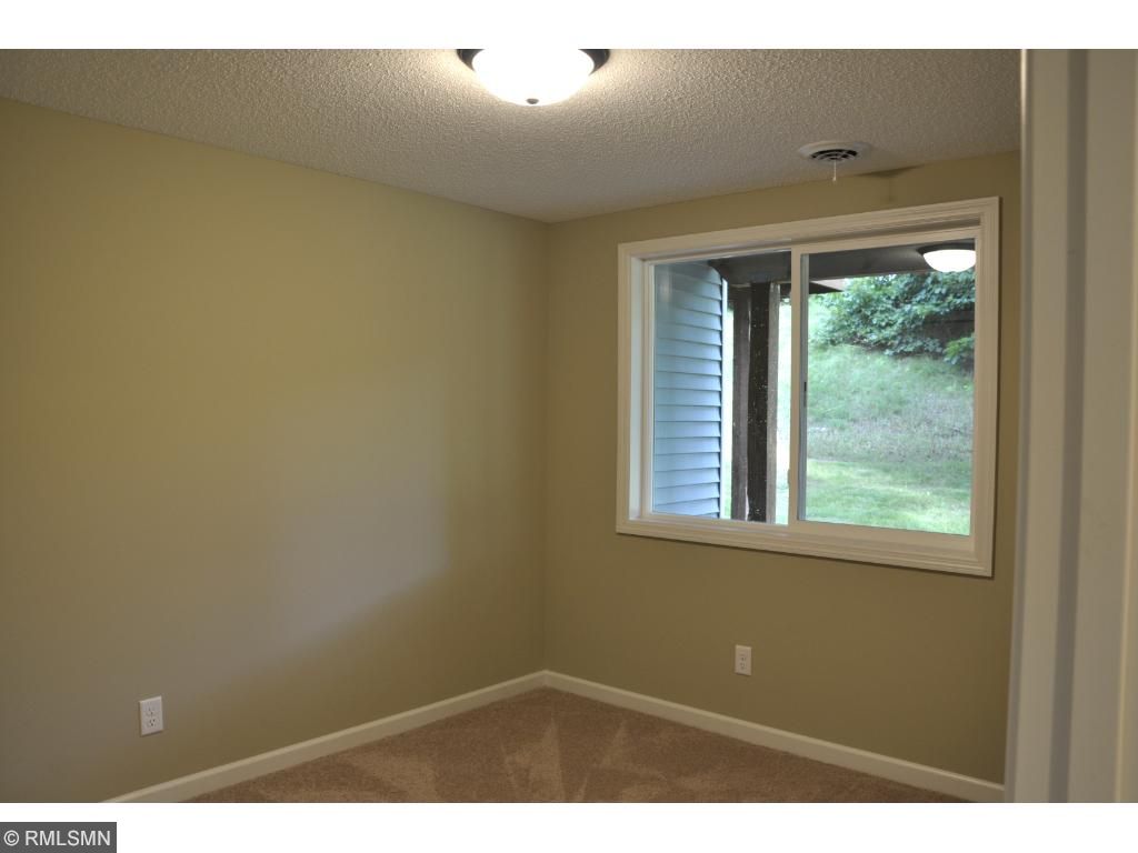 4489 Clover Ln #B, Eagan, MN 55122 photo 10