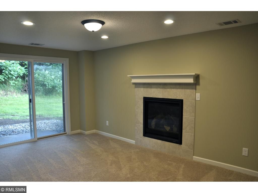 4489 Clover Ln #B, Eagan, MN 55122 photo 9