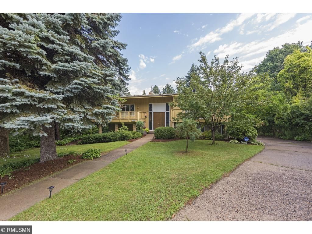 1469 Bridgeview Ave, Eagan, MN 55121 photo 1