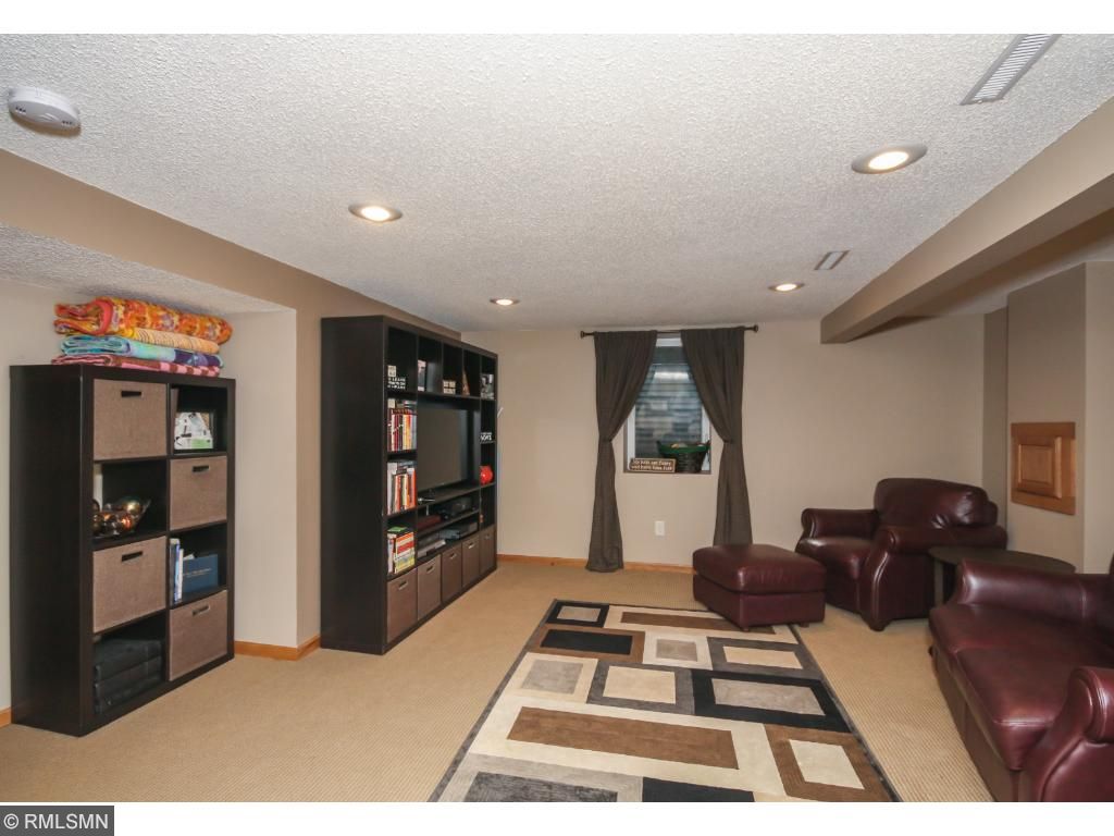 402 Keith Rd, Circle Pines, MN 55014 photo 6